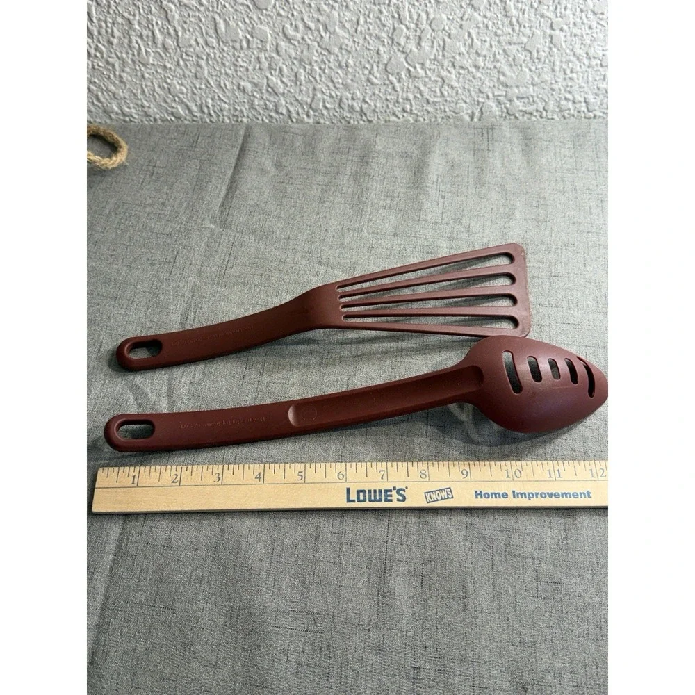 Rachael Ray Nylon Kitchen Utensil Set: Slotted Spoon & Spatula - Burgundy